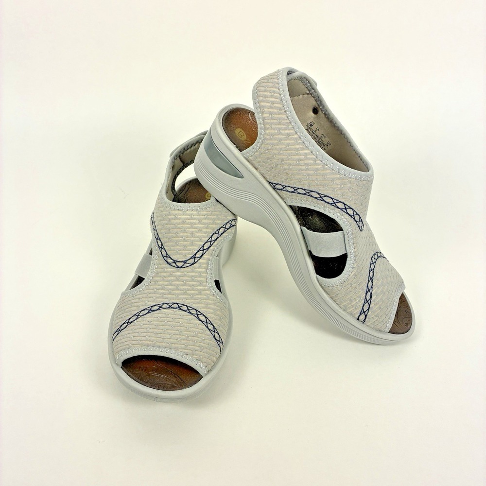 Bzees Dream Women's Size 7 Beige Wedge Sandals Comfort Shoes Cloud Technology